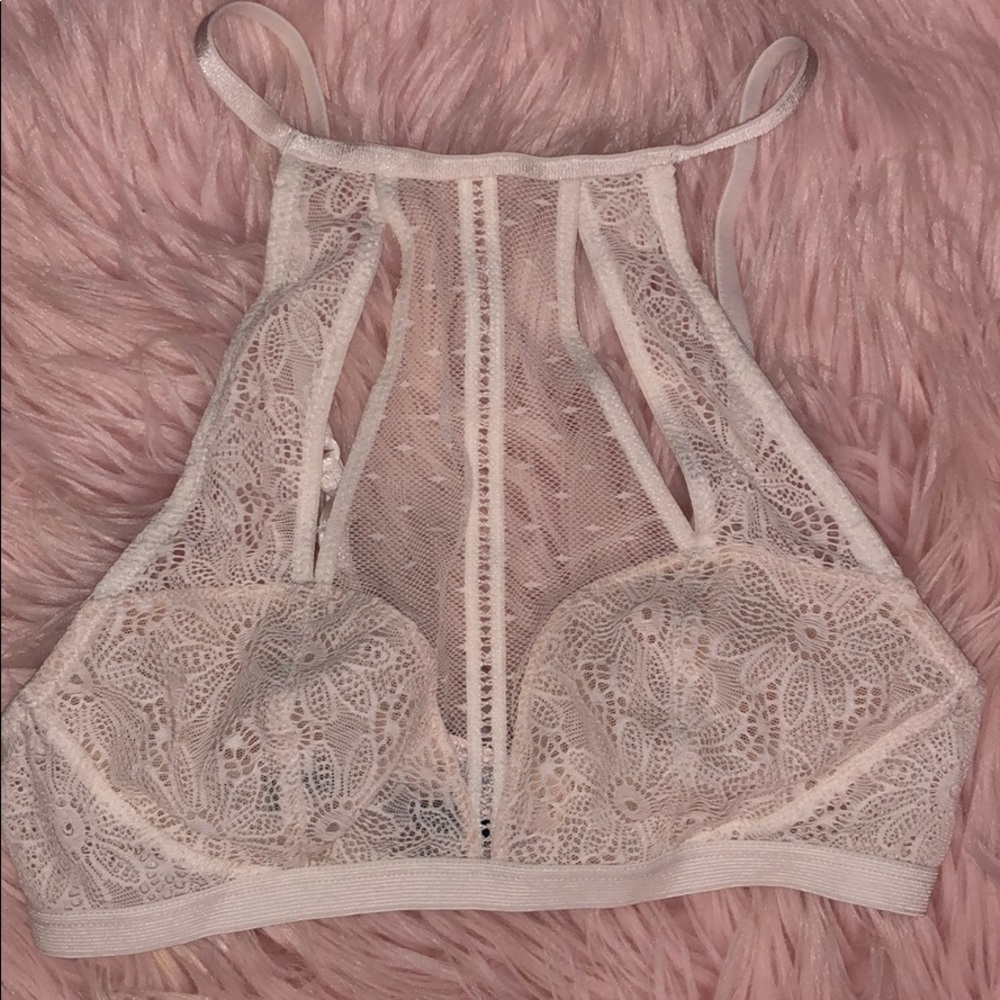 VS High Neck Bralette